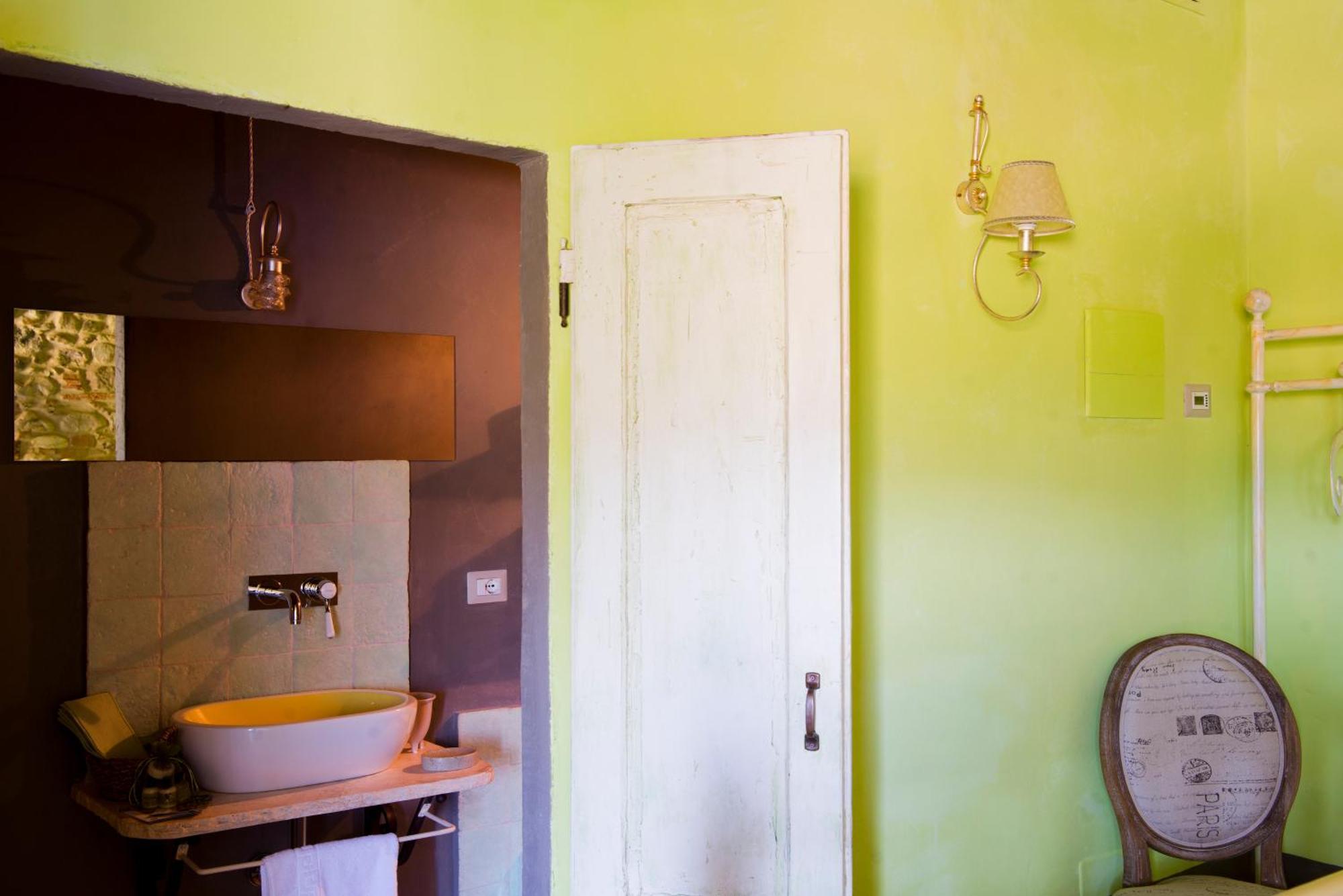 Tenuta Le Tre Virtù Scarperia Esterno foto
